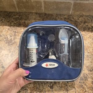 American Red Cross Deluxe Healthcare Kit